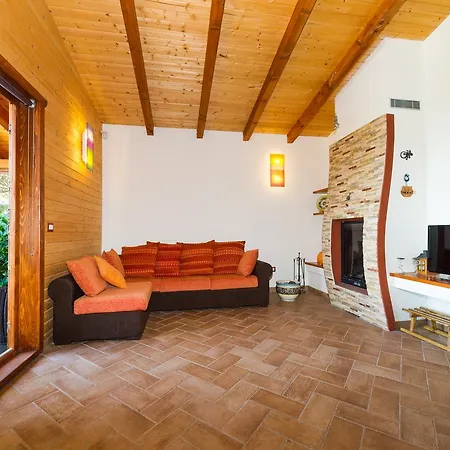 Ai Due Castagni Villa *